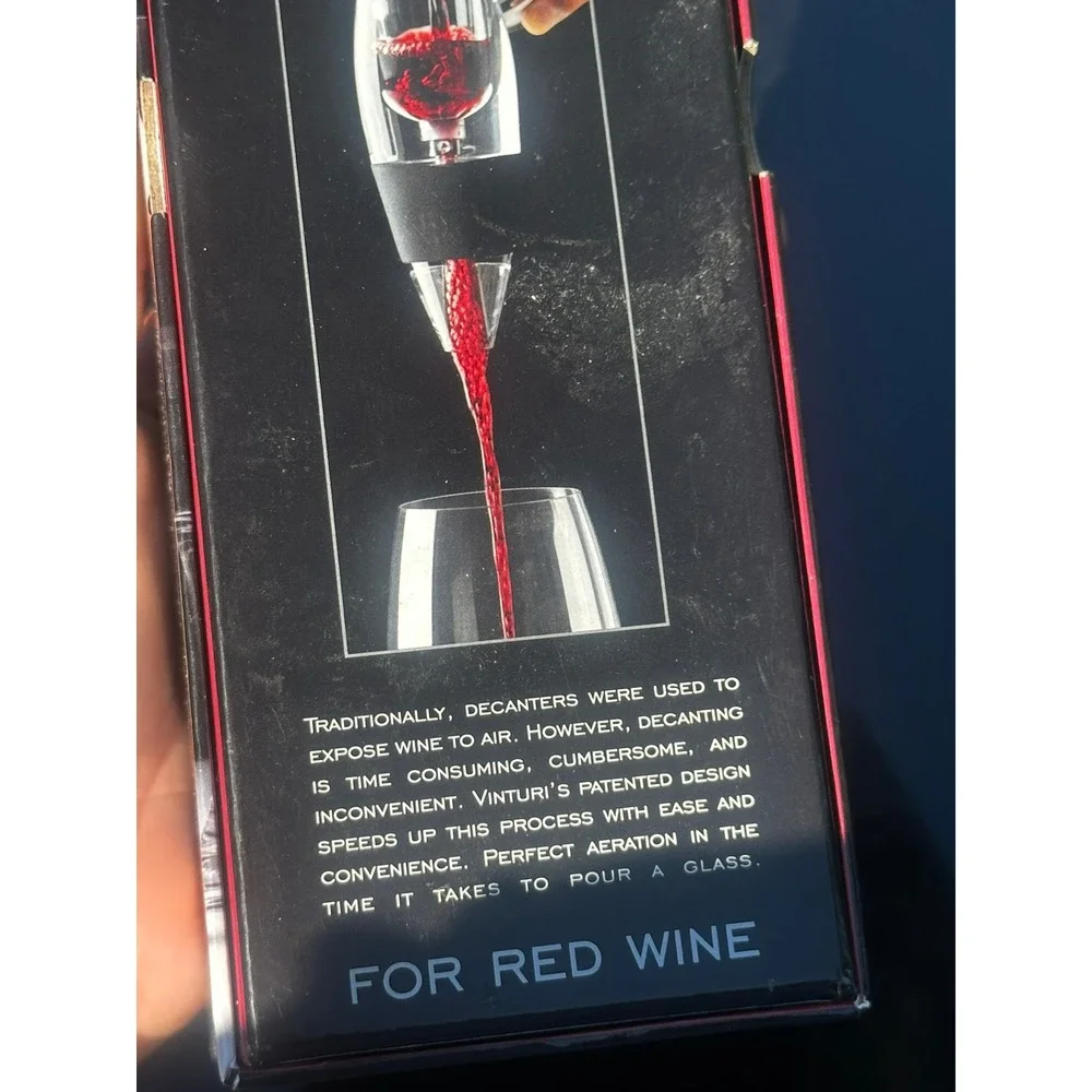 Vinturi Essential Red Wine Aerator with No-Drip Stand and Filter Screen Black